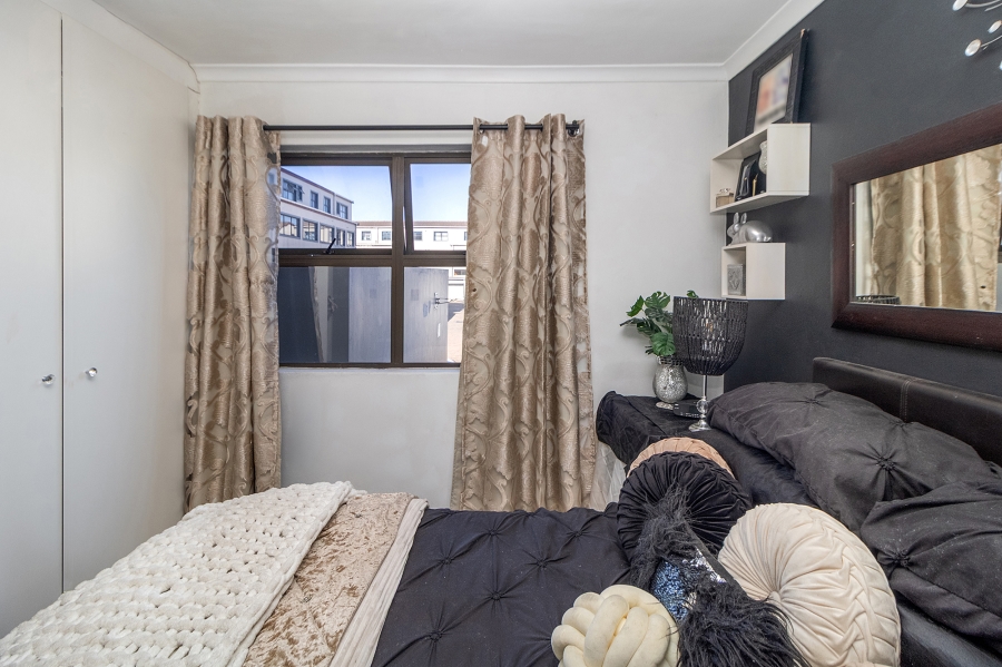 2 Bedroom Property for Sale in Parklands Western Cape